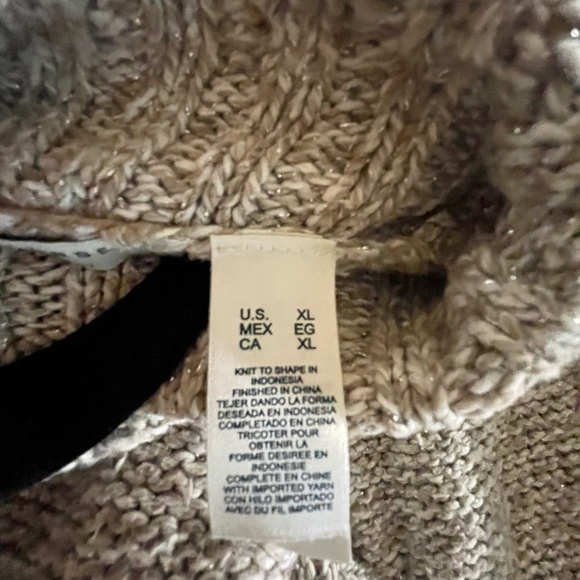 CRAZY HORSE, WOMENS SWEATER. SIZE XL. - Picture 2 of 5